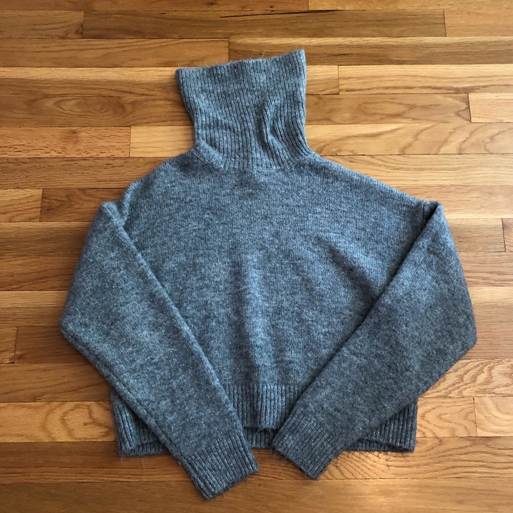 Forever21 turtleneck sweater